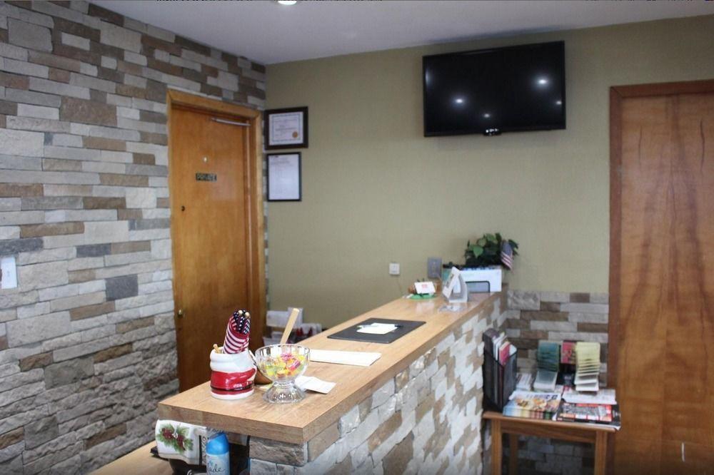 Budget Inn Oskaloosa Exteriér fotografie